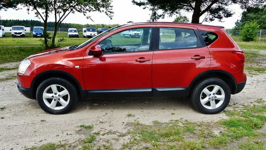 NISSAN Qashqai -