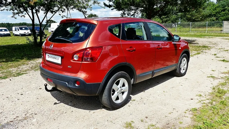NISSAN Qashqai -