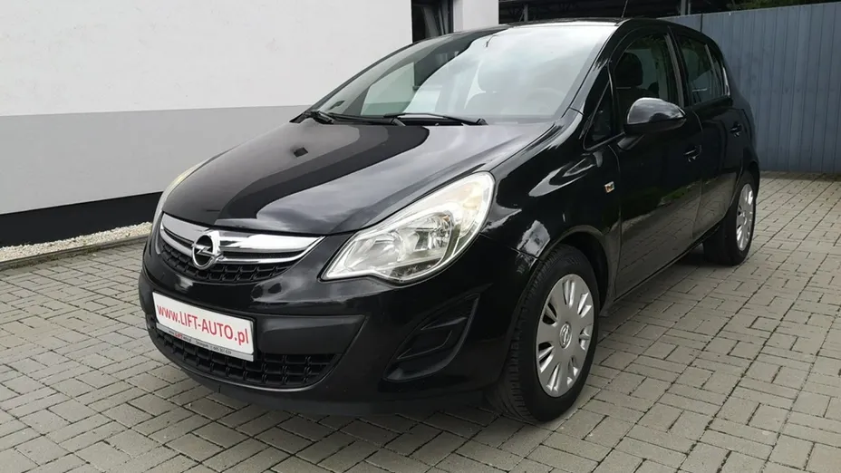 OPEL Corsa -