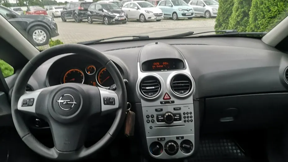 OPEL Corsa -