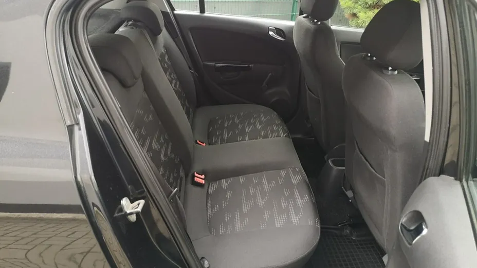 OPEL Corsa -