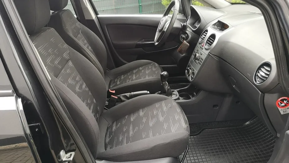 OPEL Corsa -