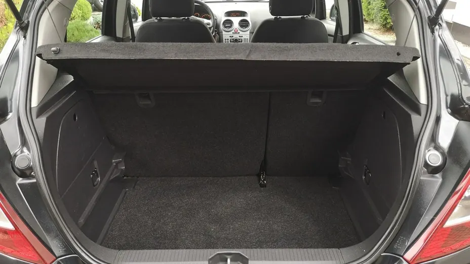 OPEL Corsa -