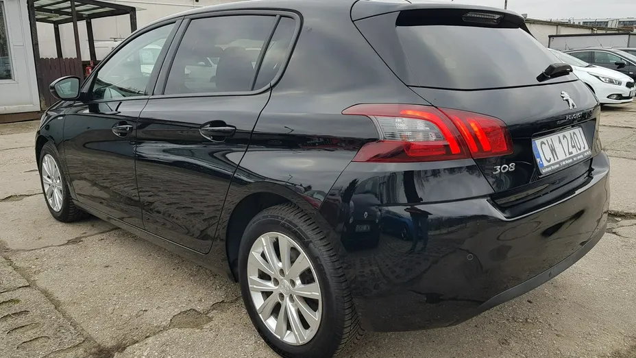PEUGEOT 308 -