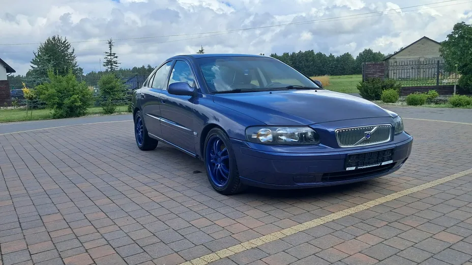 VOLVO S60 -