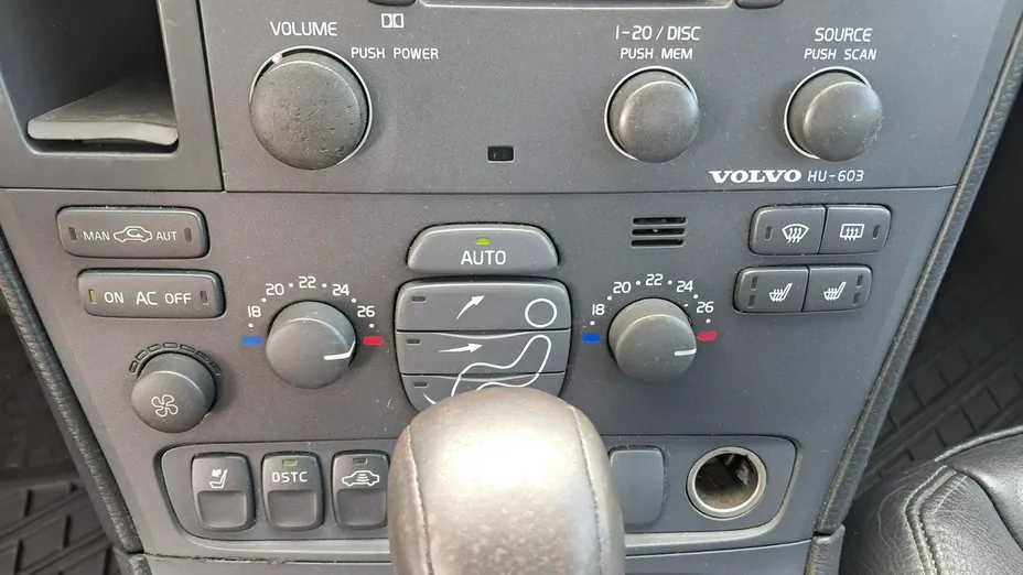 VOLVO S60 -