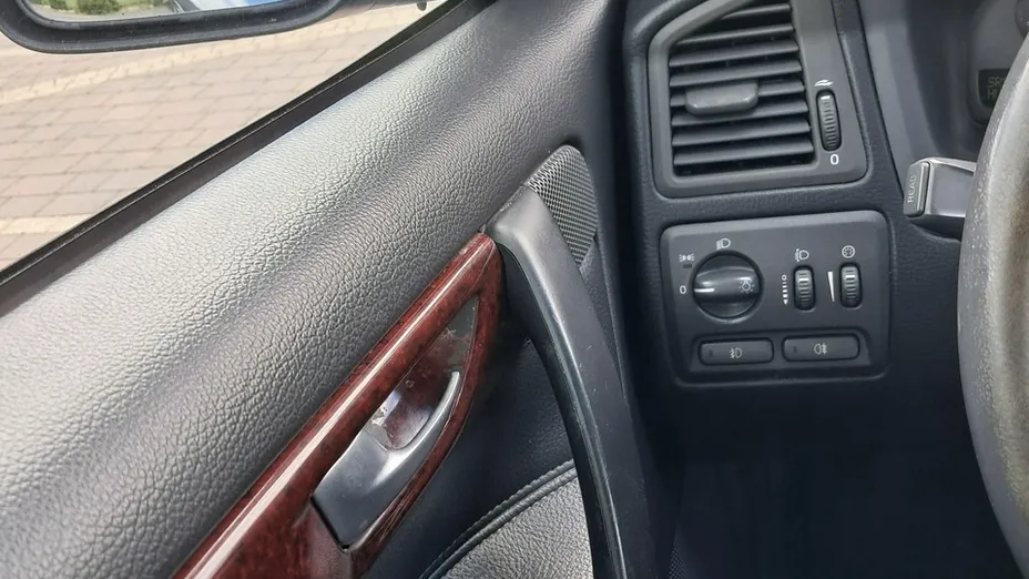 VOLVO S60 -