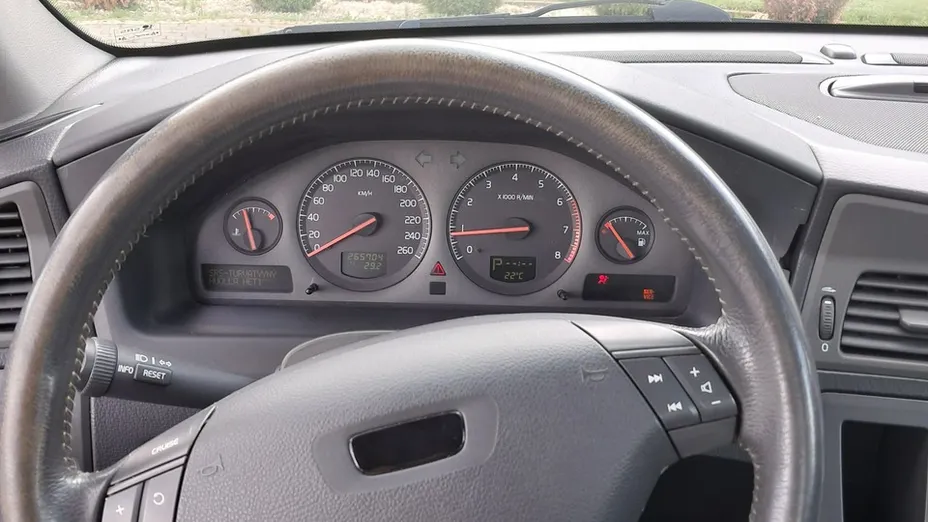 VOLVO S60 -