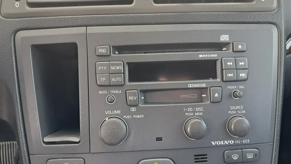 VOLVO S60 -