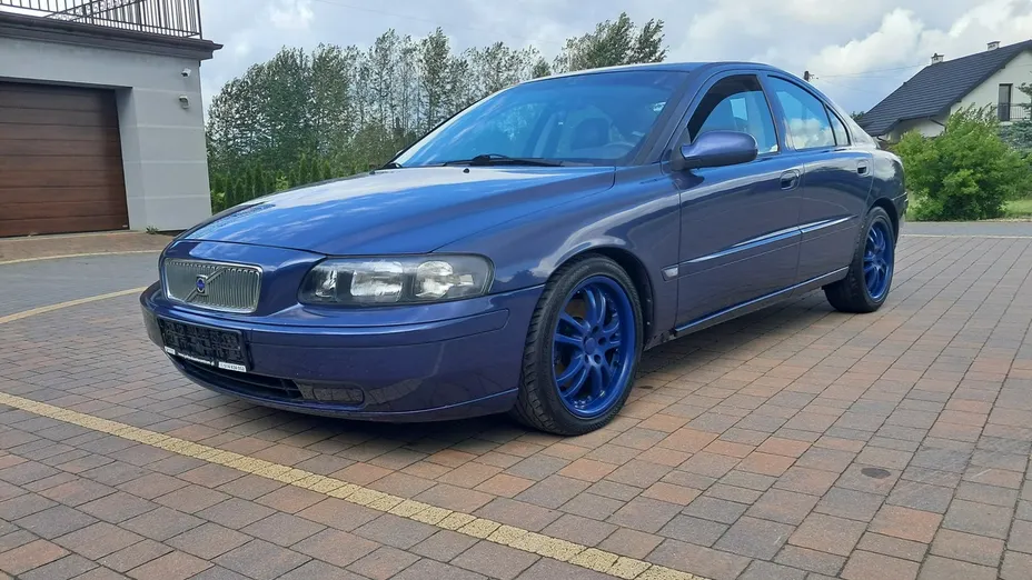 VOLVO S60 -