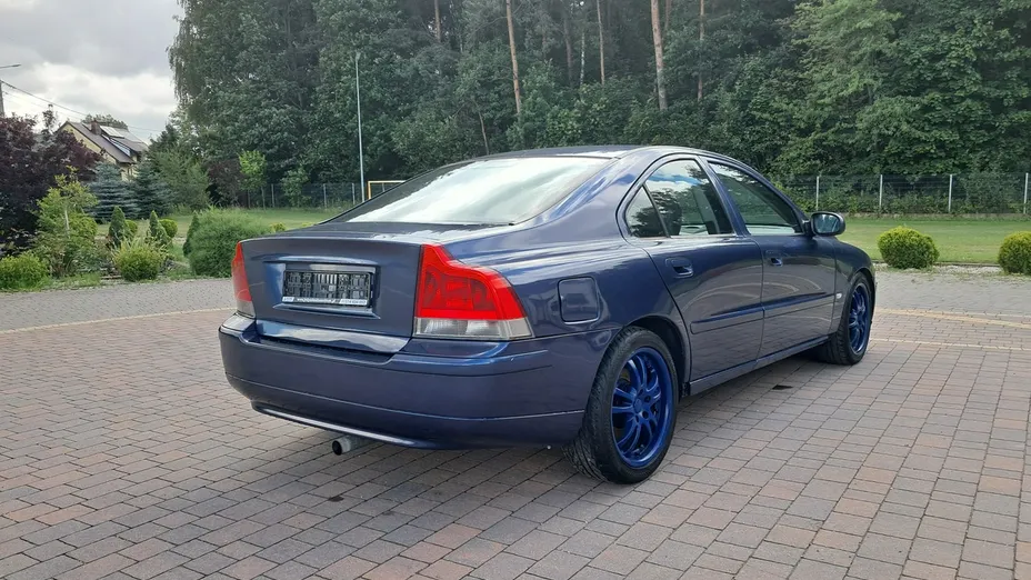 VOLVO S60 -