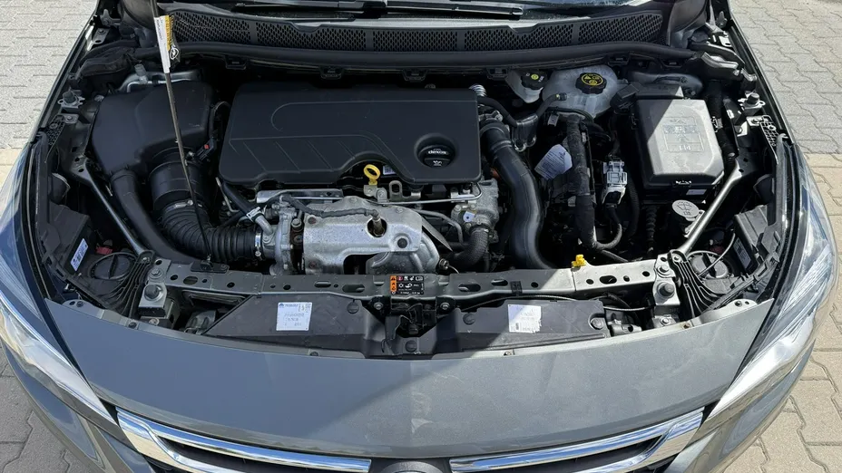 OPEL Astra -