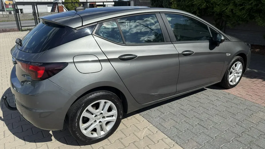 OPEL Astra -