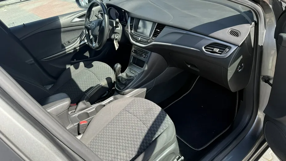 OPEL Astra -