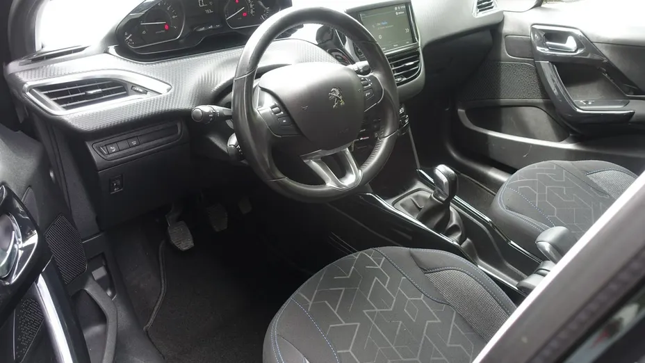 PEUGEOT 2008 -