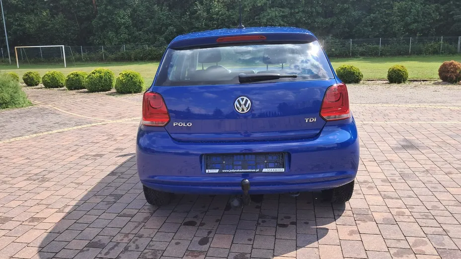 VOLKSWAGEN Polo -