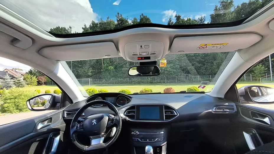 PEUGEOT 308 -