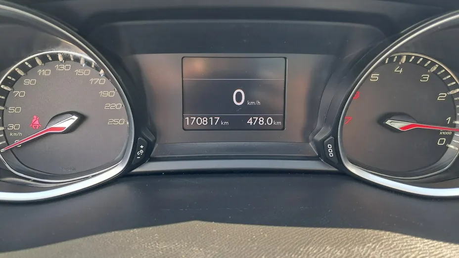 PEUGEOT 308 -