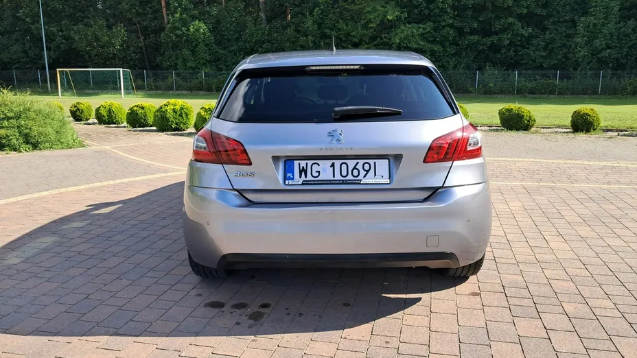 PEUGEOT 308 -