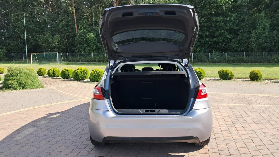 PEUGEOT 308 -