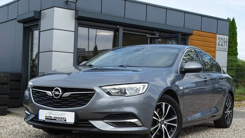 OPEL Insignia -