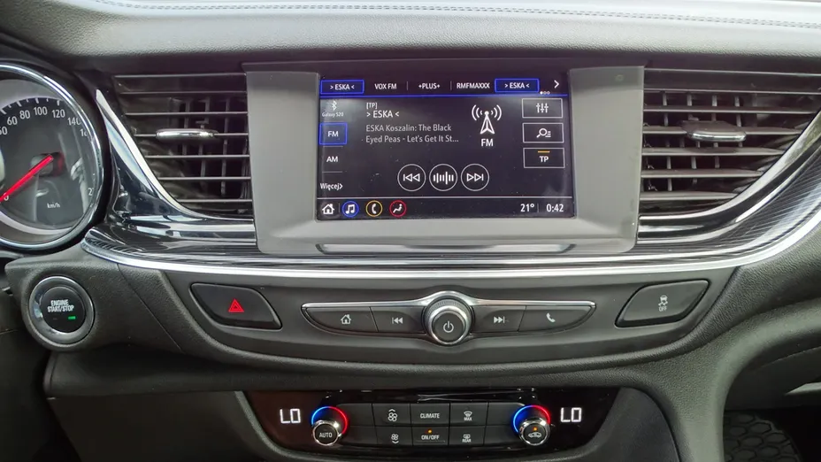 OPEL Insignia -