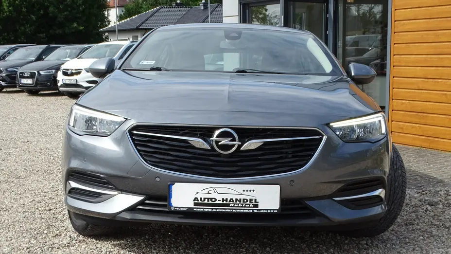 OPEL Insignia -