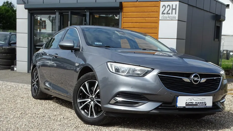 OPEL Insignia -