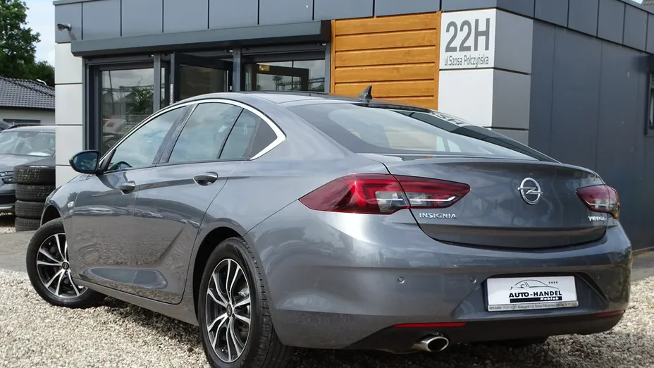 OPEL Insignia -
