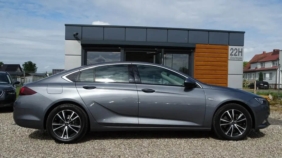 OPEL Insignia -