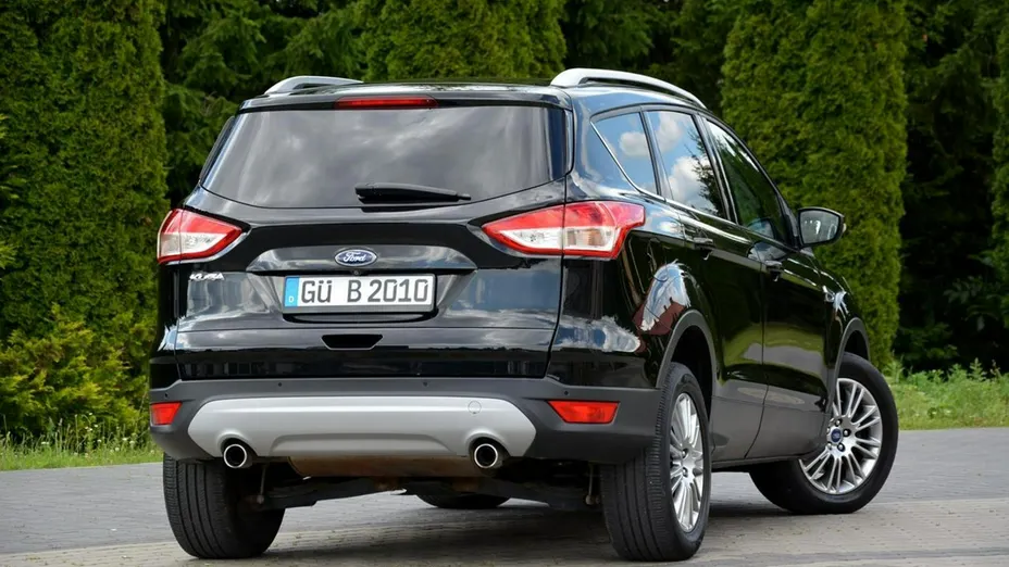 FORD Kuga -