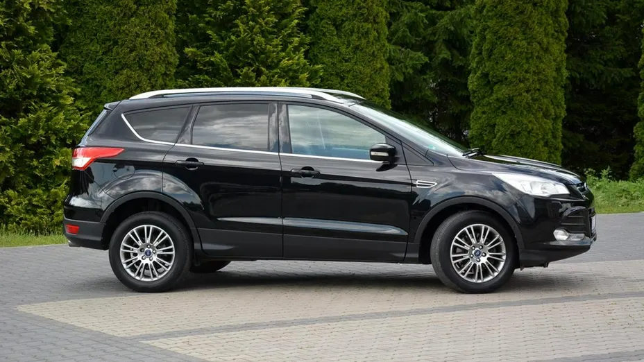 FORD Kuga -