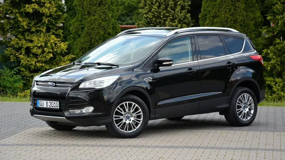 FORD Kuga -