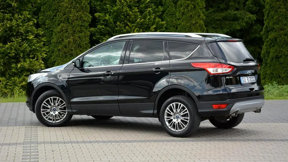 FORD Kuga -