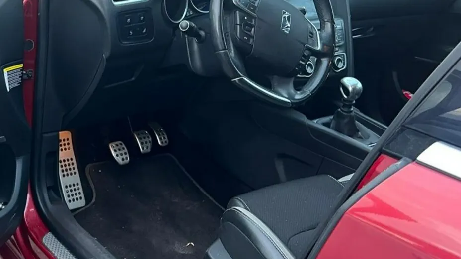 CITROEN DS4 -