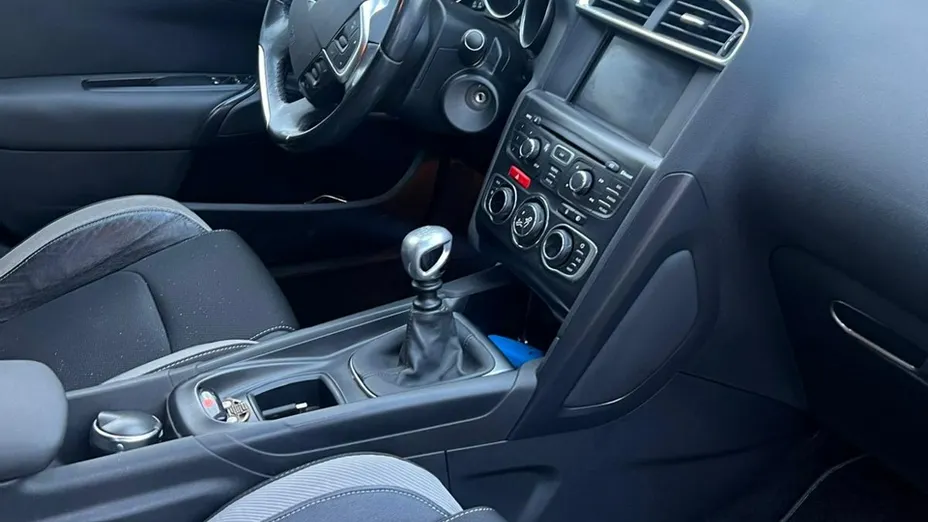 CITROEN DS4 -
