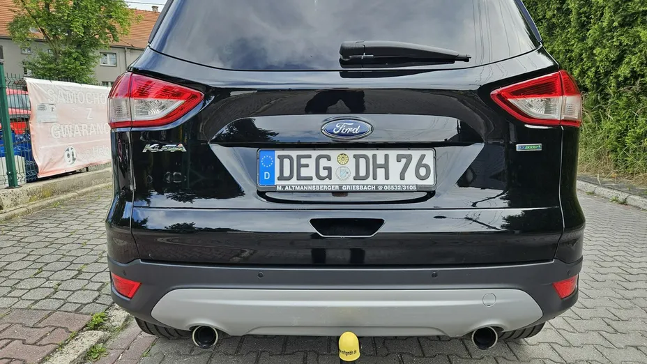 FORD Kuga -