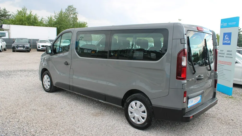 RENAULT Trafic -