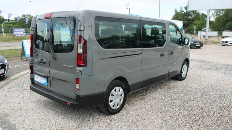 RENAULT Trafic -