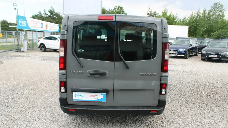 RENAULT Trafic -