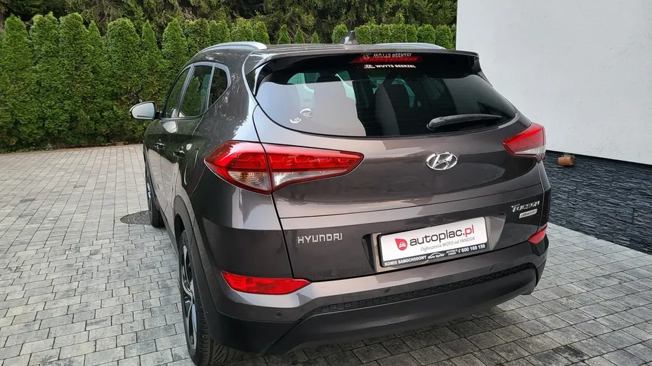 HYUNDAI Tucson -