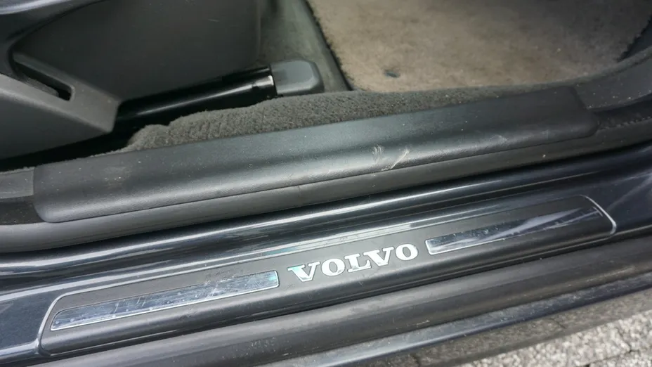 VOLVO S80 -
