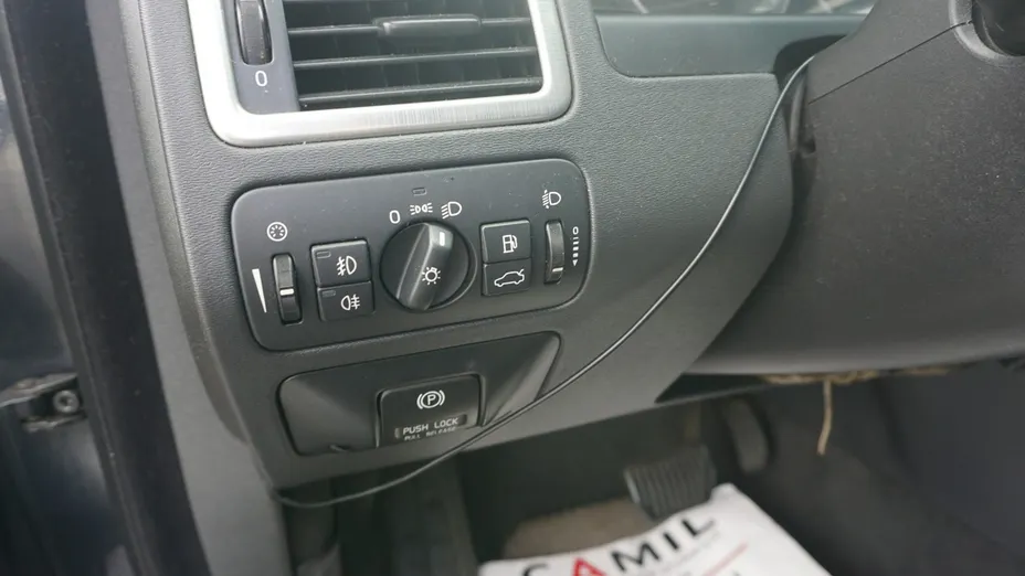 VOLVO S80 -