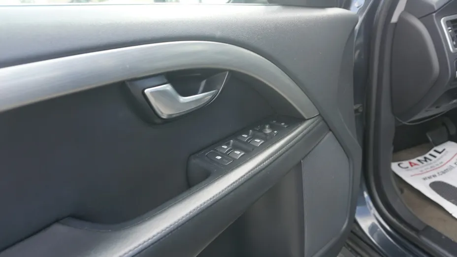 VOLVO S80 -