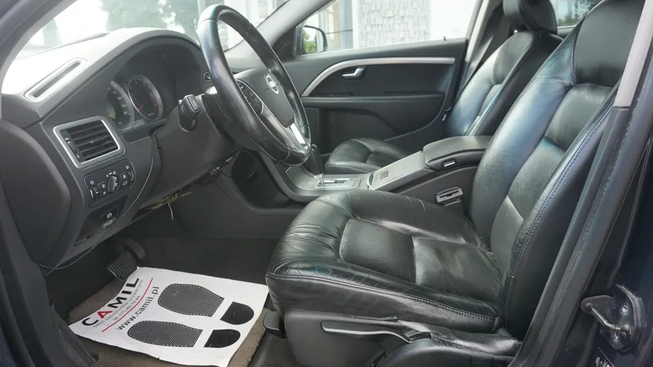 VOLVO S80 -