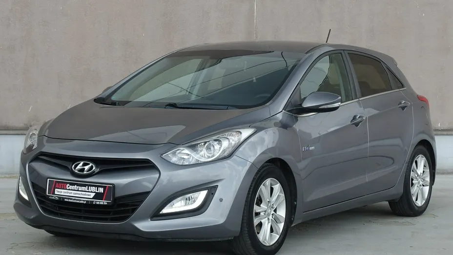 HYUNDAI i30 -