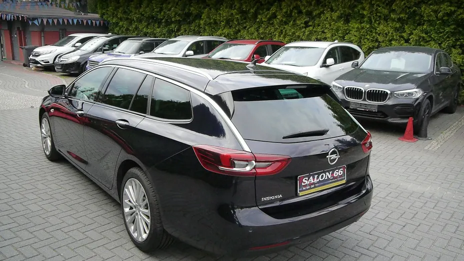 OPEL Insignia -
