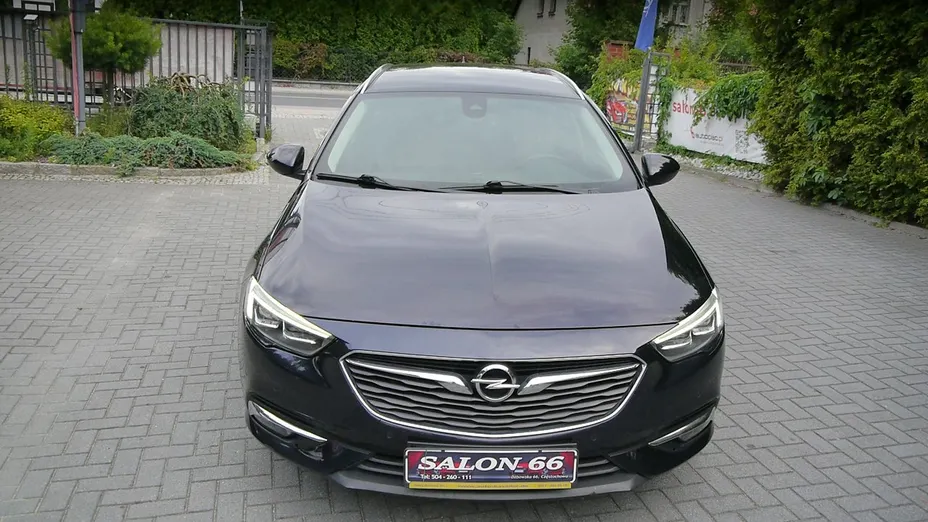 OPEL Insignia -