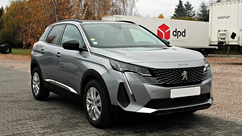 PEUGEOT 3008 -