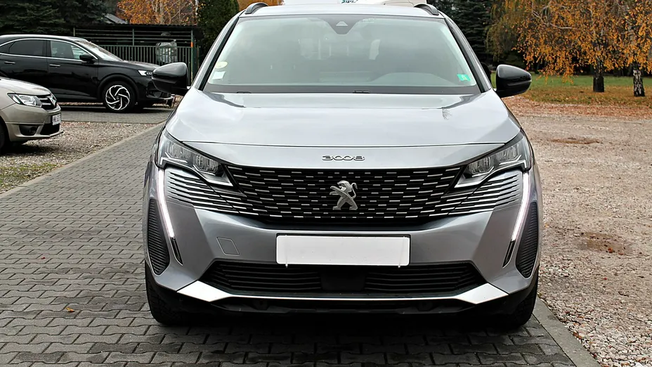 PEUGEOT 3008 -
